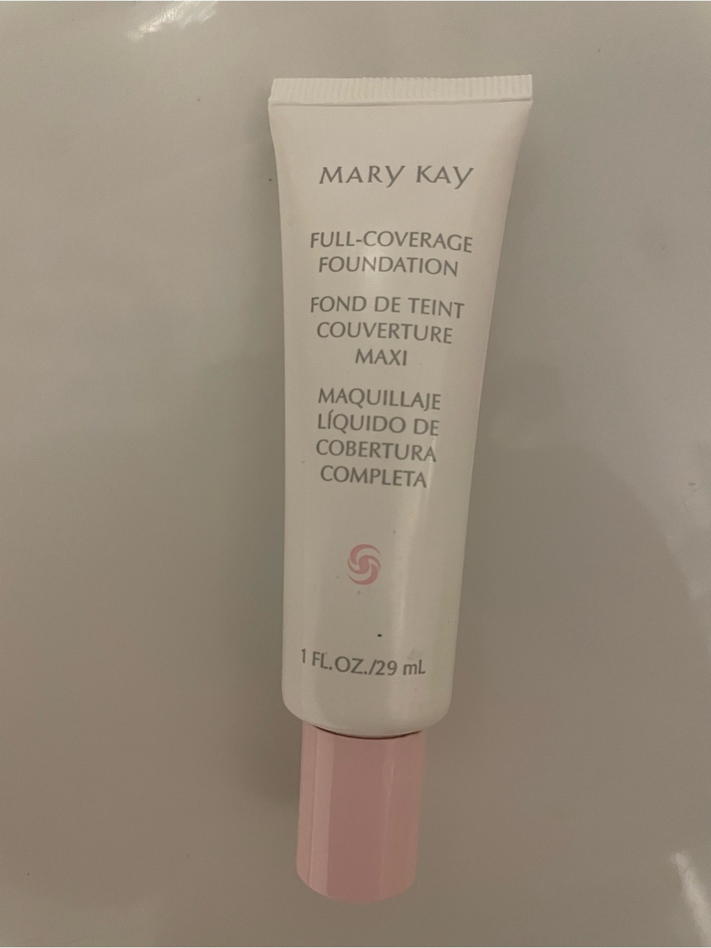 Mary Kay Full-Coverage Foundation Ivory 104 Pink Cap no box